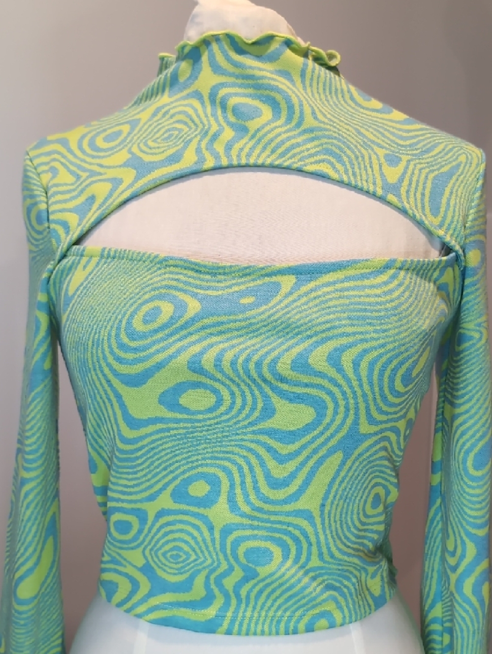 Bershka Cutout Long Sleeve Crop Top Psychedelic Print Lime & Aqua Size Large